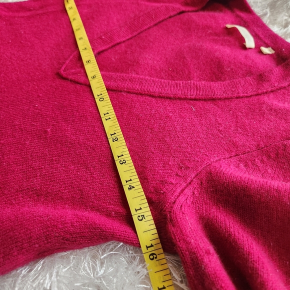 MARTIN + OSA Women's Luxury Cashmere V-Neck Sweater Raspberry Color, Size XS - Picture 5 of 7